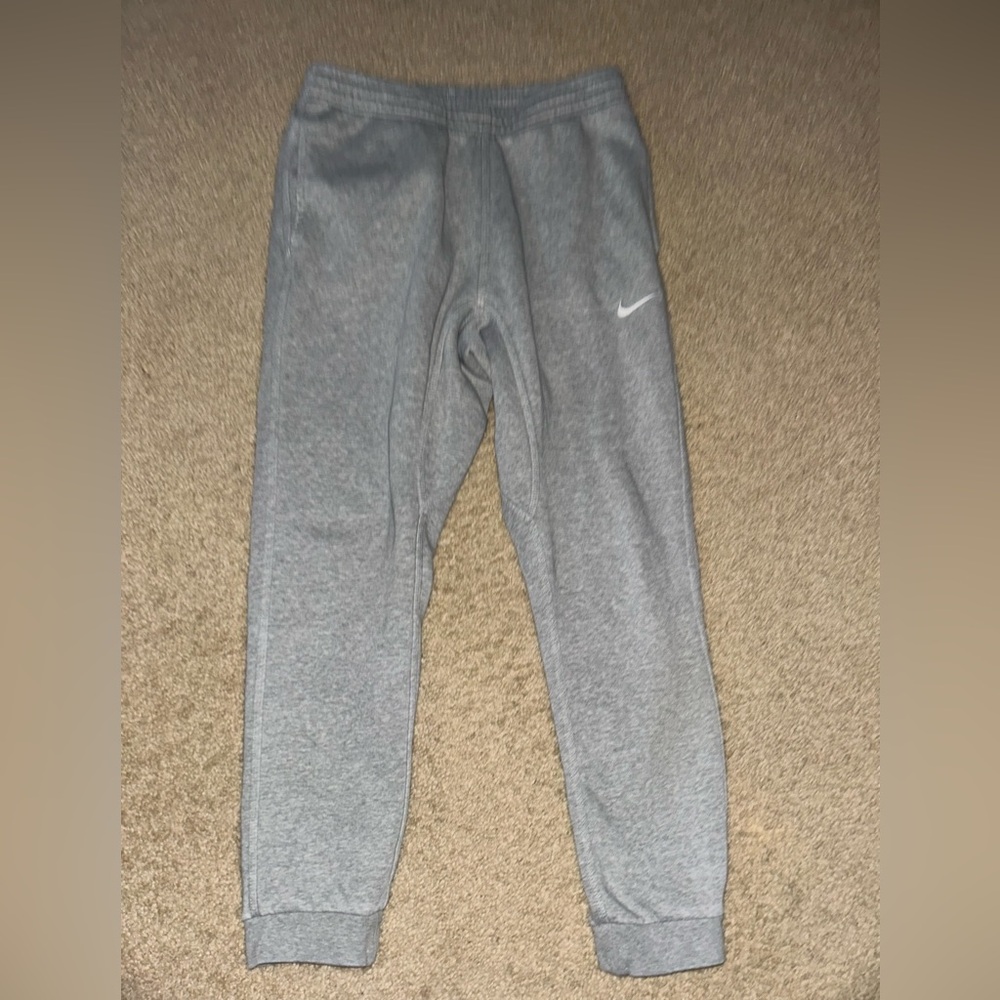 Nike Men’s Light Gray Joggers